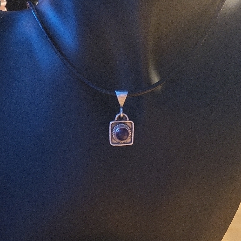 VTG Amethyst Gem Sterling Silver Necklace.